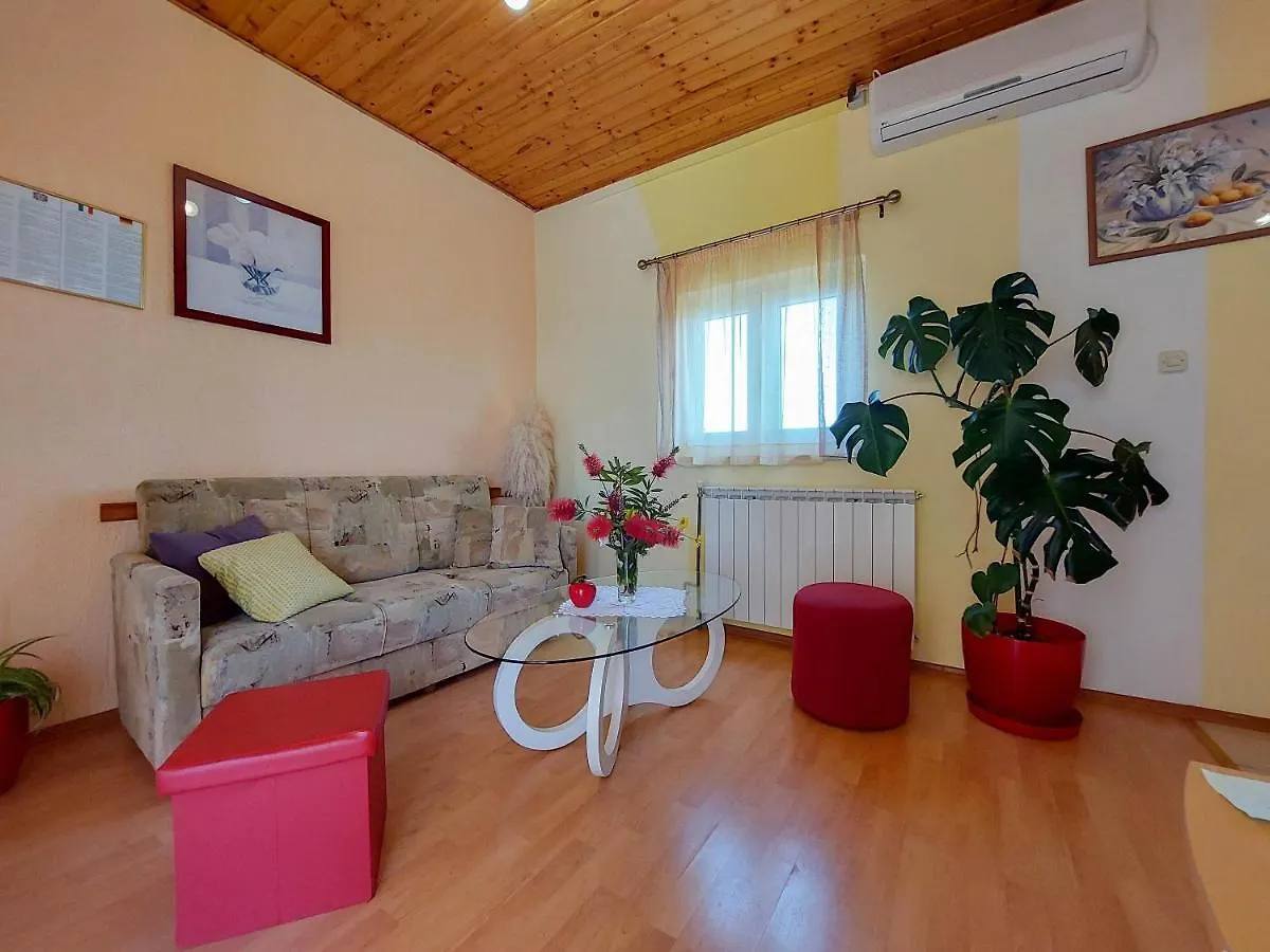 Apartments Marica Čižići Croácia
